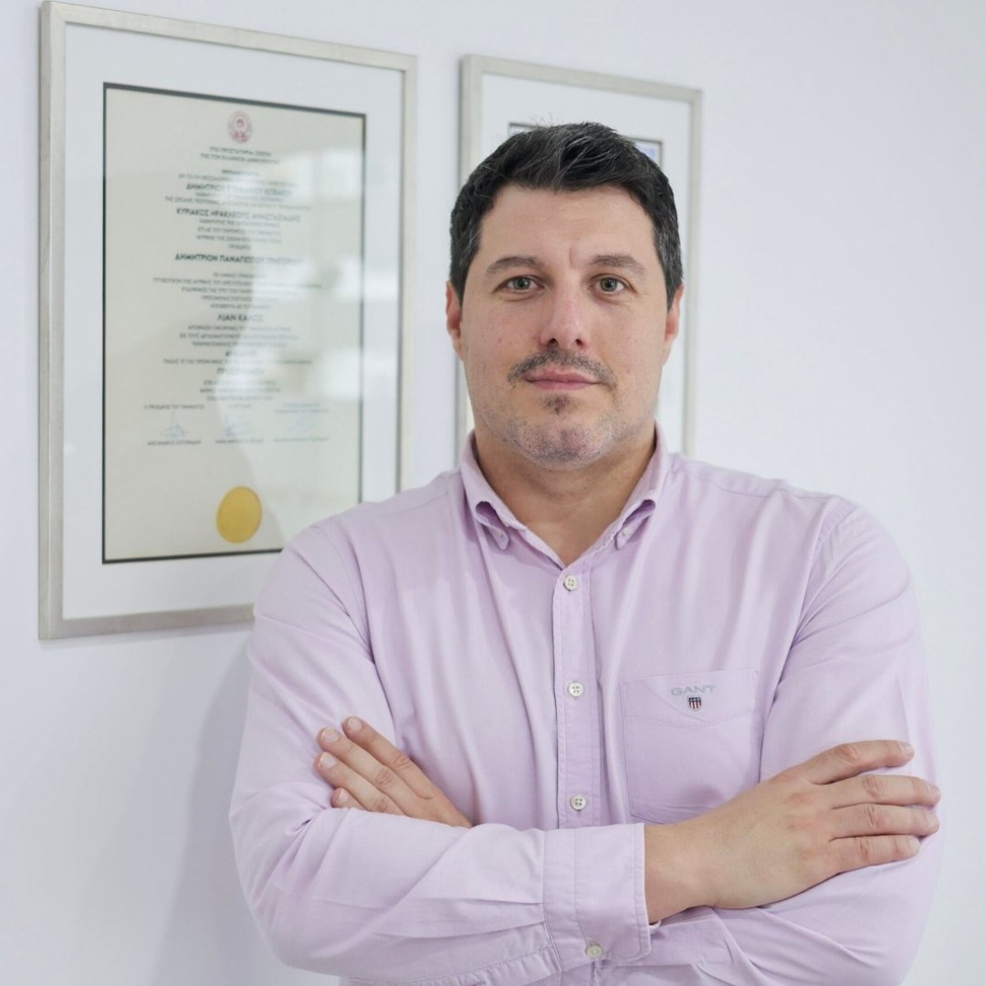 Dr. Dimitrios Grigoriou, Obstetrician and Gynaecologist in Nicosia, Cyprus, providing specialist women's healthcare, pregnancy care, and gynaecological services.